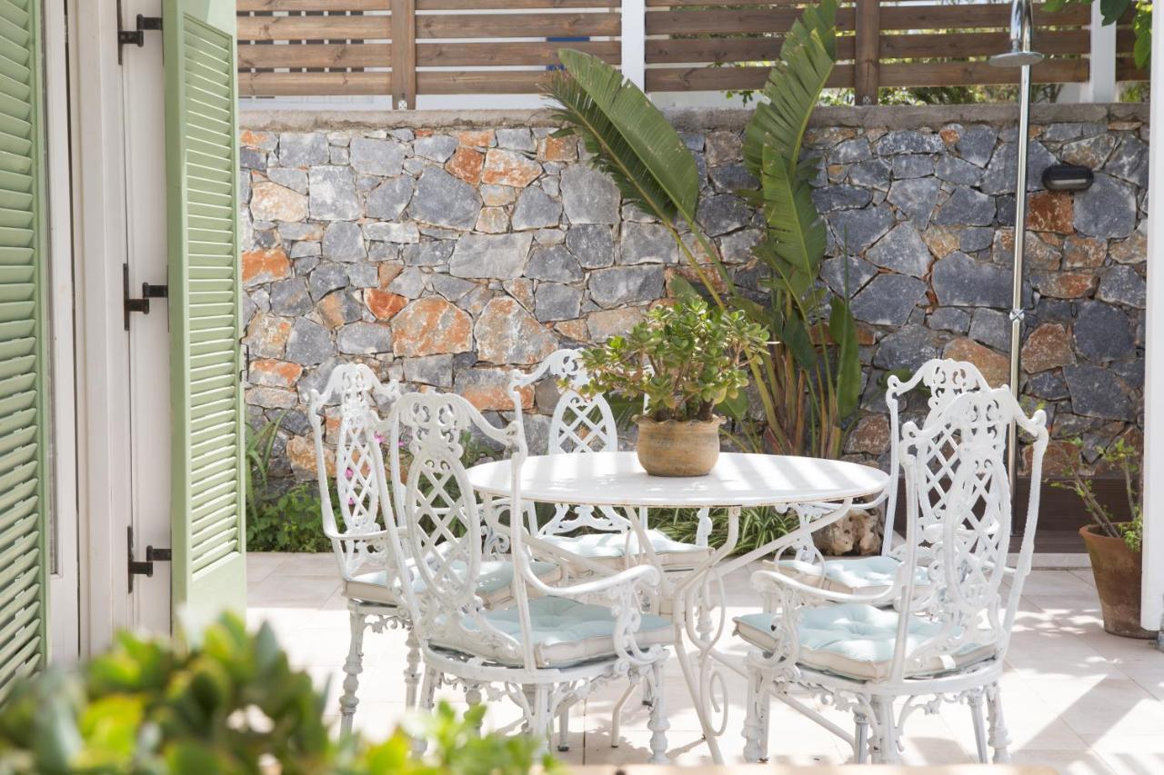 Pelagias Villa Paralia Kourna Esterno foto
