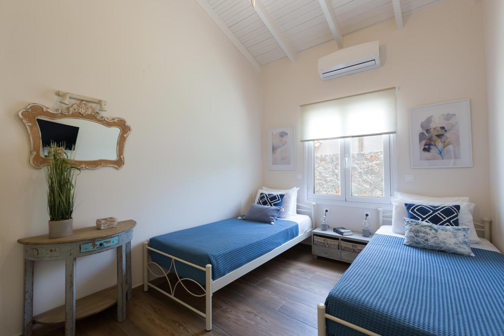 Pelagias Villa Paralia Kourna Esterno foto